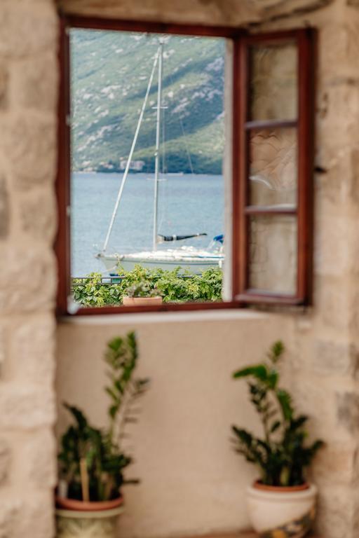Villa Luxury Stone On The Sea With Private Pool And View Kotor Exterior foto