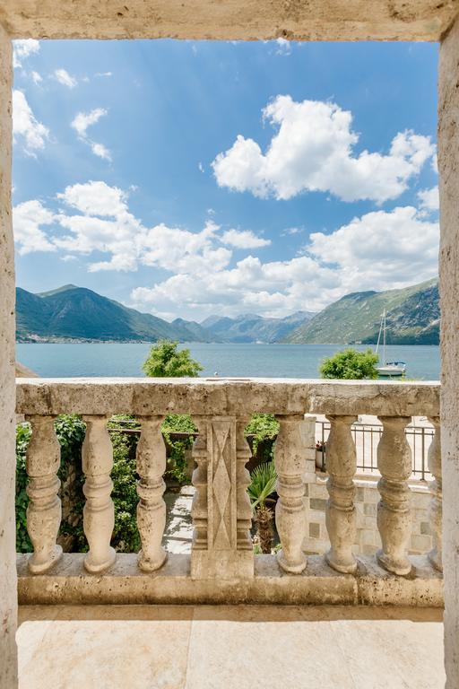 Villa Luxury Stone On The Sea With Private Pool And View Kotor Exterior foto